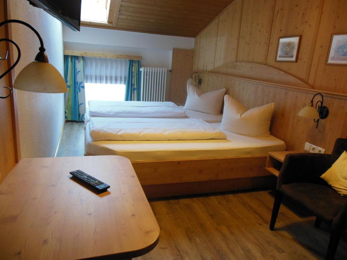 Gasthof Pension Altwirt Sachsenkam Екстериор снимка